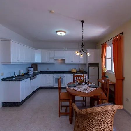 Apartment Penthouse Heidi Apartment Caleta de Interian